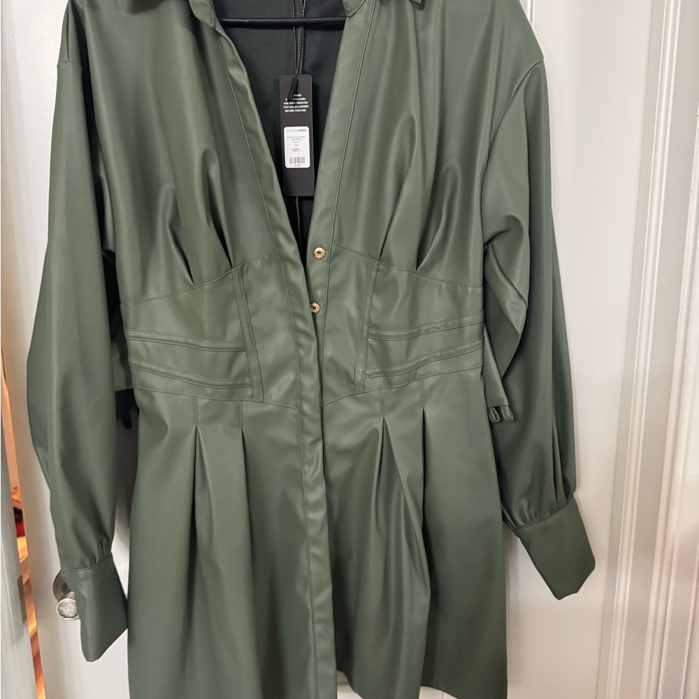 Fashion Nova Green Trench Coat with Hood and Pleated Waist